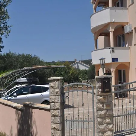 Vala - One Bedroom With Sea View A2 Vinišće