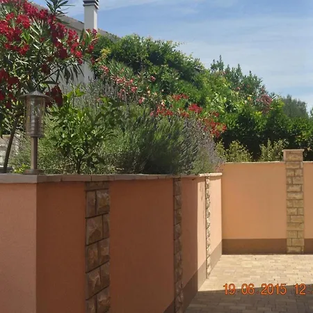 Vala - One Bedroom With Sea View A2 *